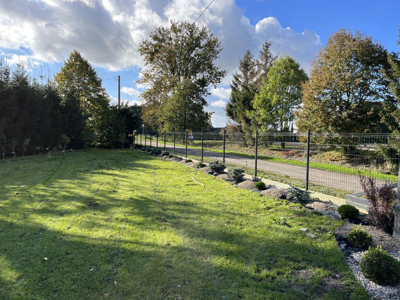 Robienie ogrodzenia ROMBUD