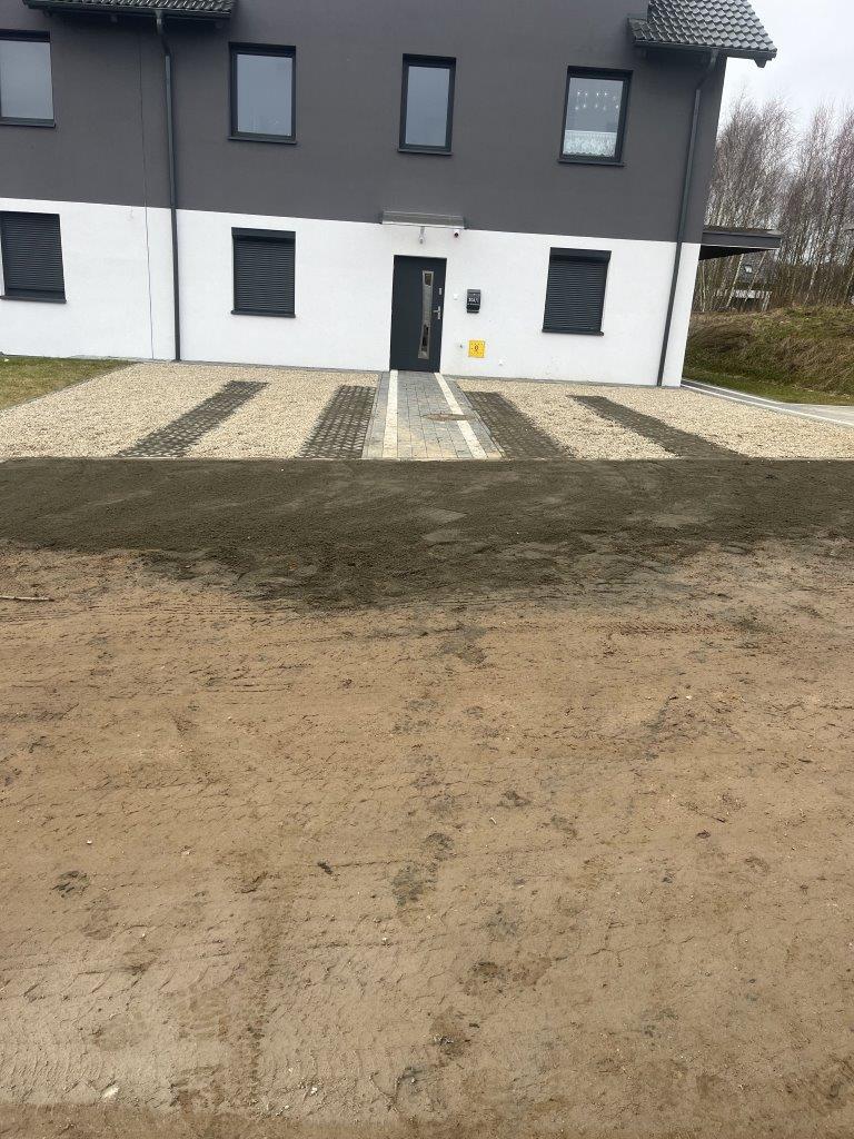 Parking, wysypanie kamieni - ROMBUD - Zdjęcie 7