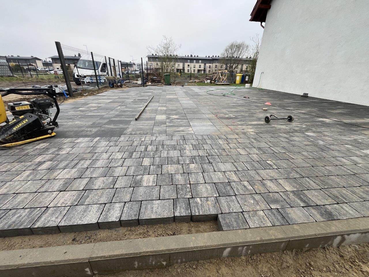 Brama panelowa, studnia Deszczowa - ROMBUD - Zdjęcie 12